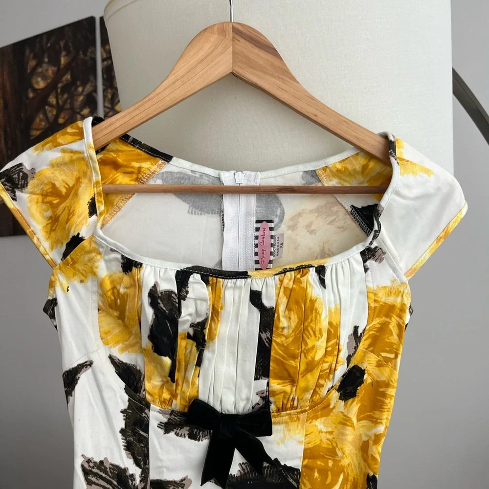 Pinup Couture Floral Print Midi Wiggle Dress - Picture 5 of 9